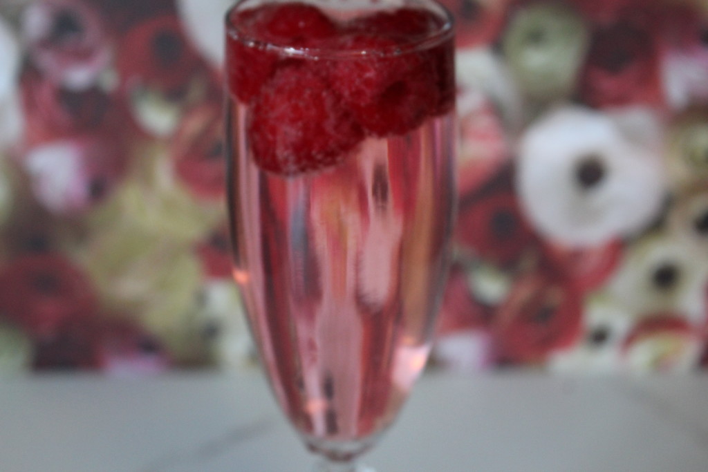 cran-razz sparkling cocktail