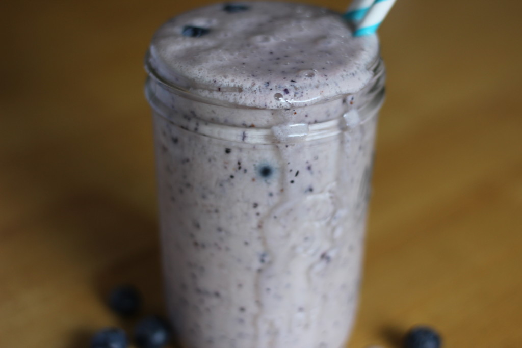 blueberry banana smoothie