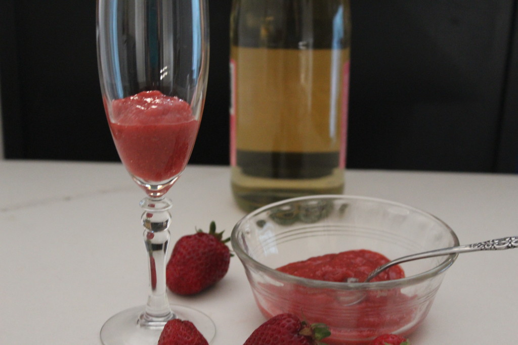 sparkling wine fruit cocktail