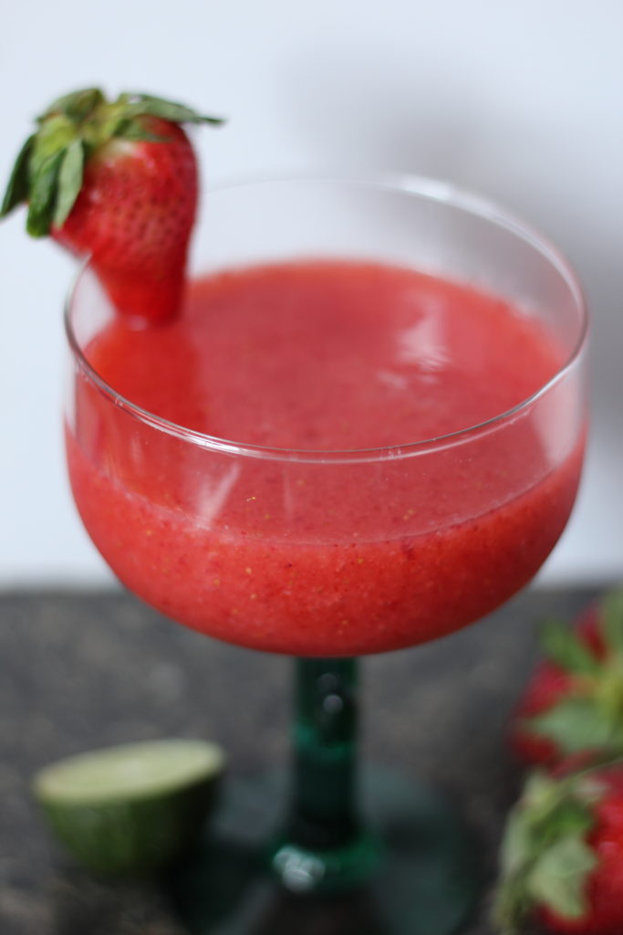 frozen strawberry margarita-https://www.itsmyhappyhour.com