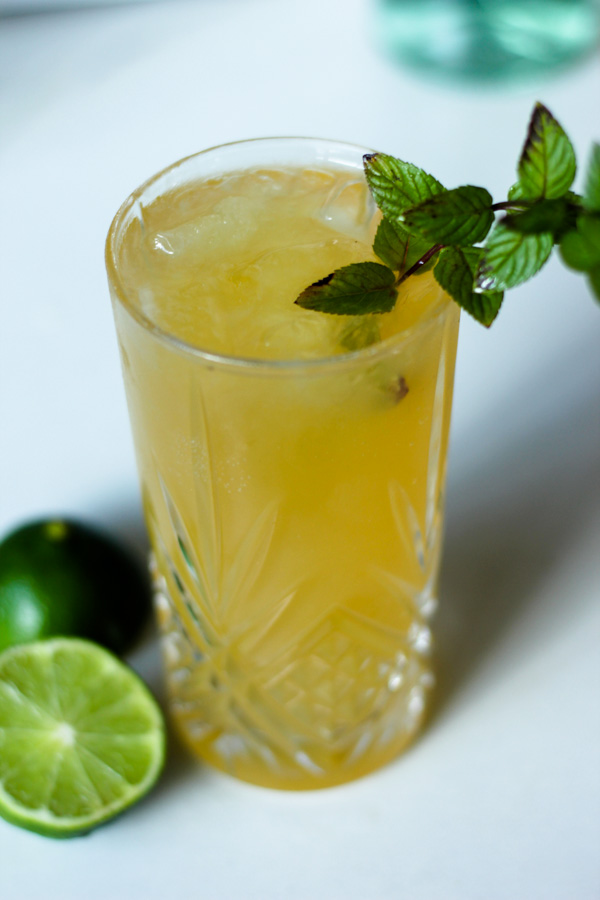 apple cider mojito-itsmyhappyhour.com