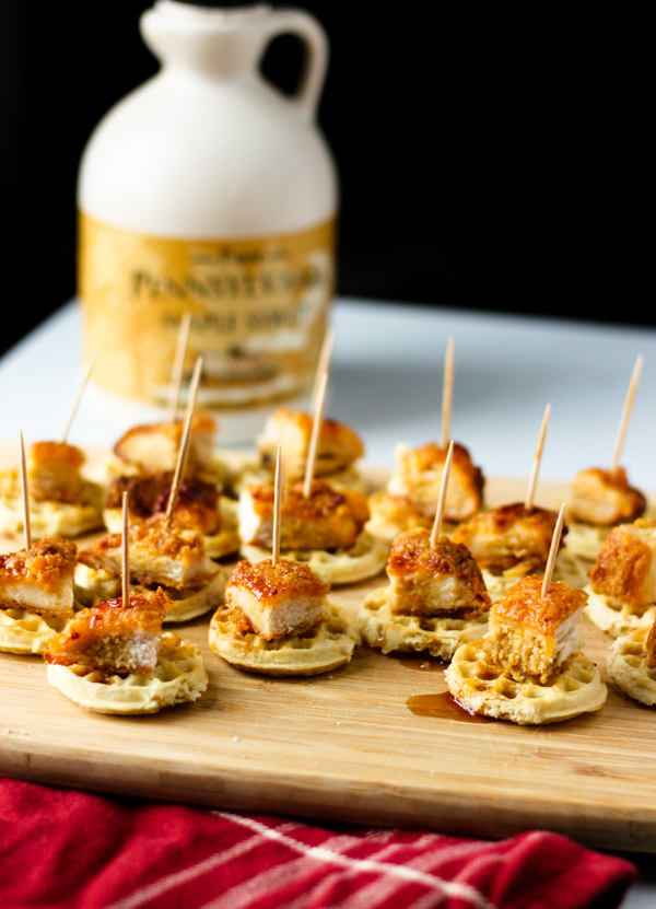 chicken and waffle appetizer-itsmyhappyhour.com