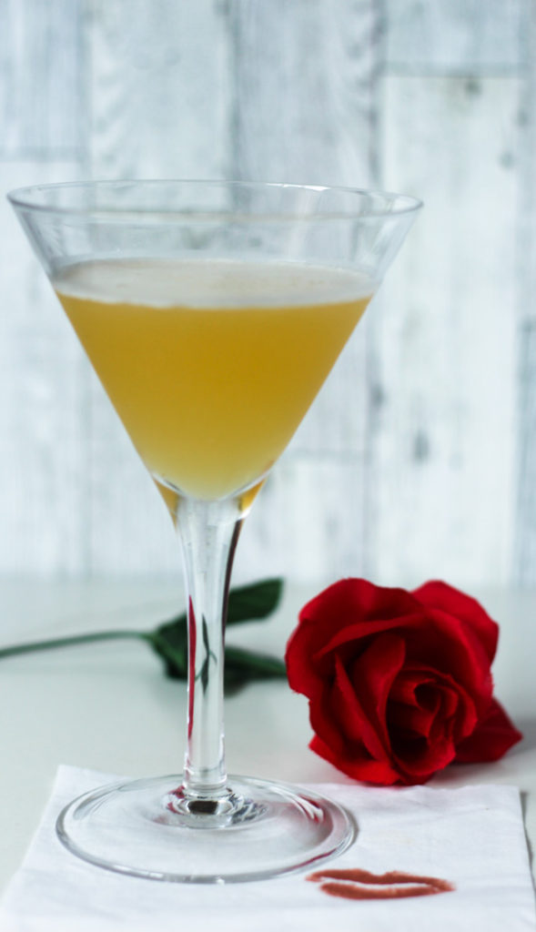 flirtini martini-itsmyhappyhour.com