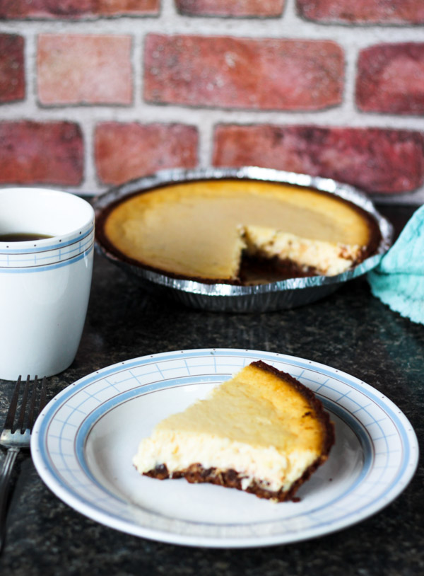 chocolate chip cheesecake-itsmyhappyhour.com