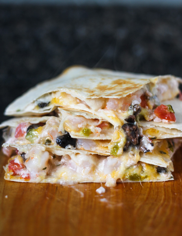 shrimp quesadillas-itsmyhappyhour.com