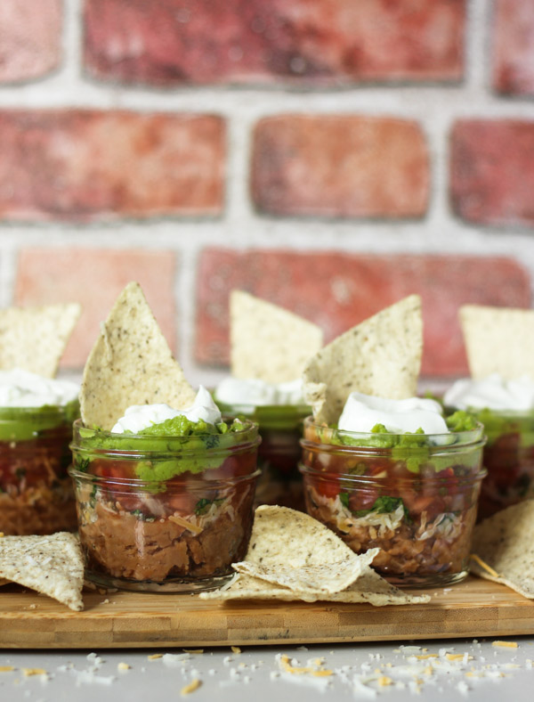 7 layer dip in individual jars-itsmyhappyhour.com