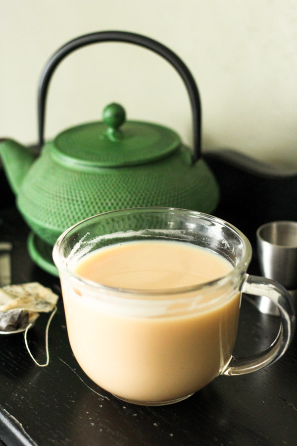 spiked irish chai tea-itsmyhappyhour.com