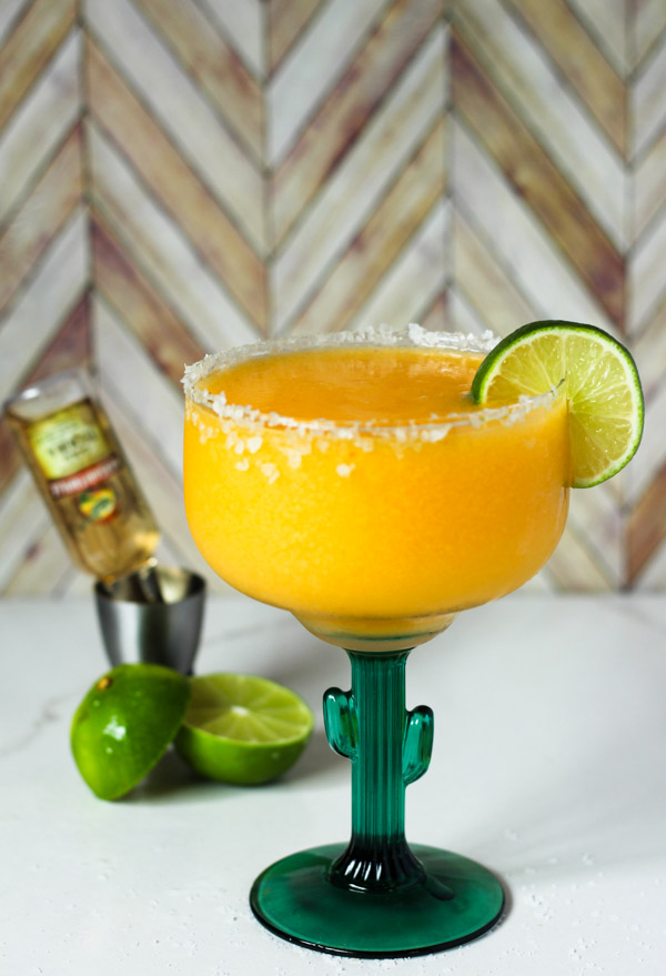 peach margarita-itsmyhappyhour.co